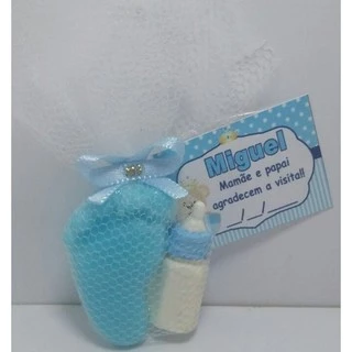 50 Lembrancinhas Pezinho de Sabonete com Mamadeira Azul no tule + Tag Personalizado em Oferta na Shopee