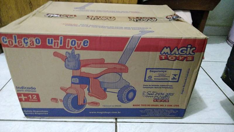 Triciclo Motoca Infantil Tico Tico Uni Love Com Luz - Magic Toys em  Promoção é no Buscapé