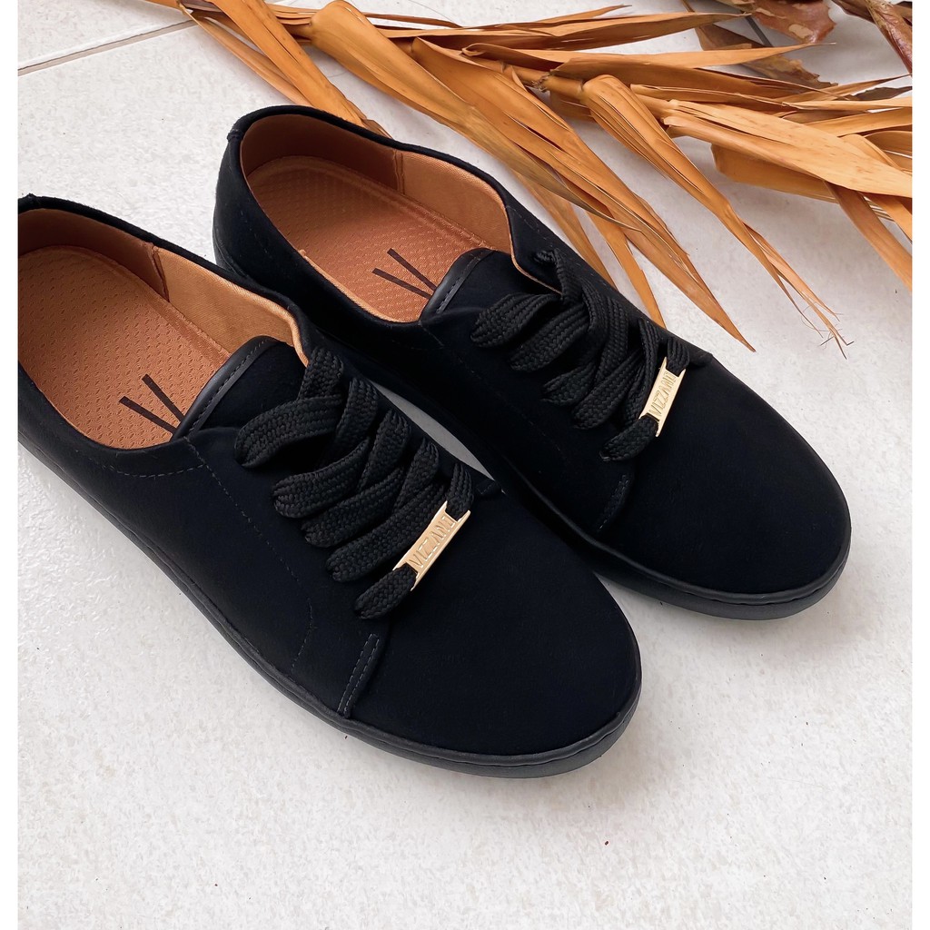 Tenis feminino store casual preto vizzano