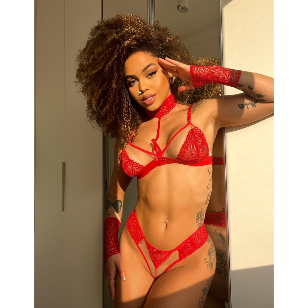 Conjunto de lingerie transparente com luvinhas especial dia dos namorados