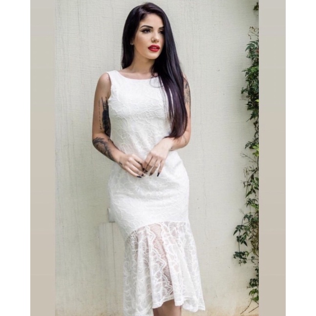 Vestido com hot sale renda embaixo