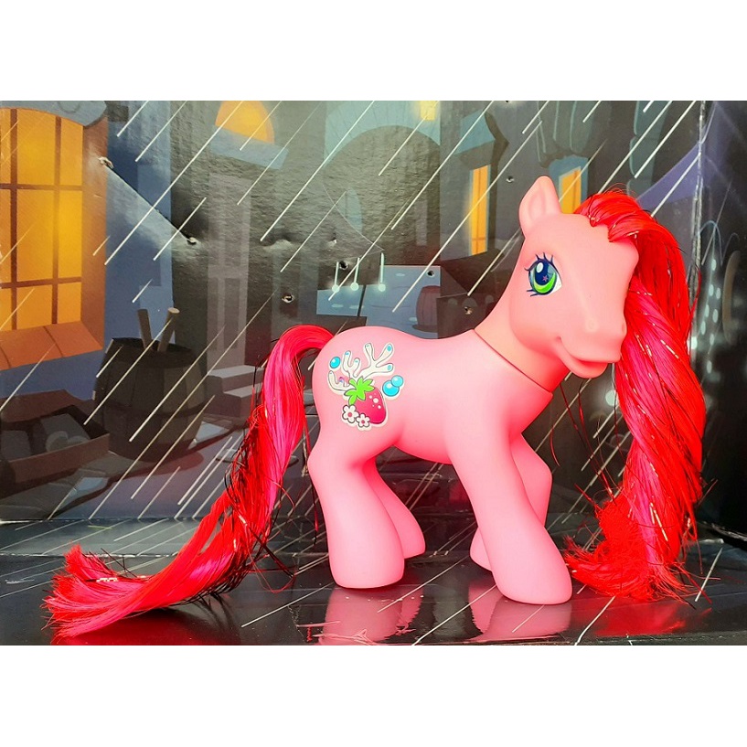 My little pony strawberry hot sale reef