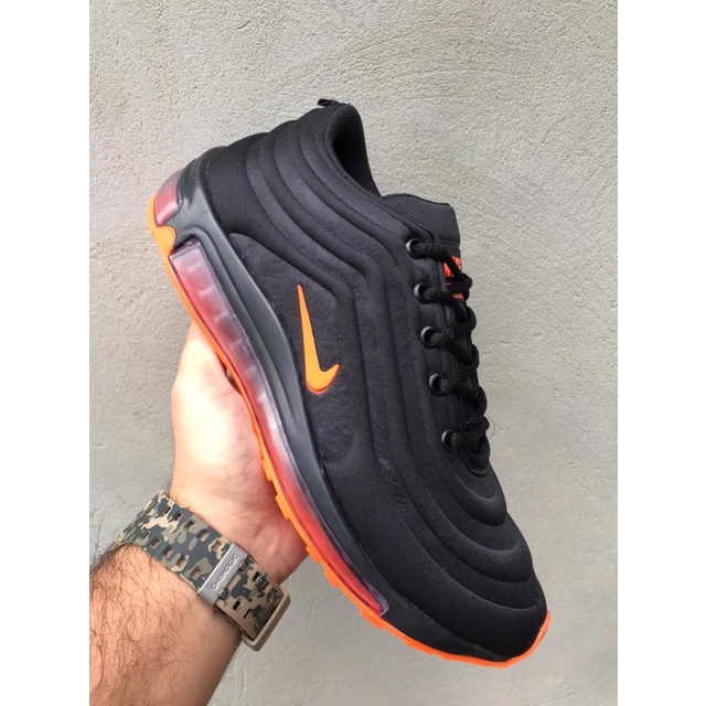 Nike air max preto e clearance laranja