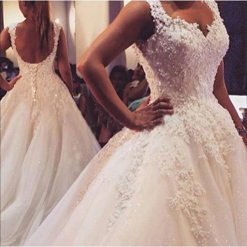 Vestido de Noiva Perfeito, Renda, Pérolas, Manga curta, Cinto com d…   Vestidos de noiva estilo princesa, Vestidos de noiva princesa, Vestidos de casamento  princesa