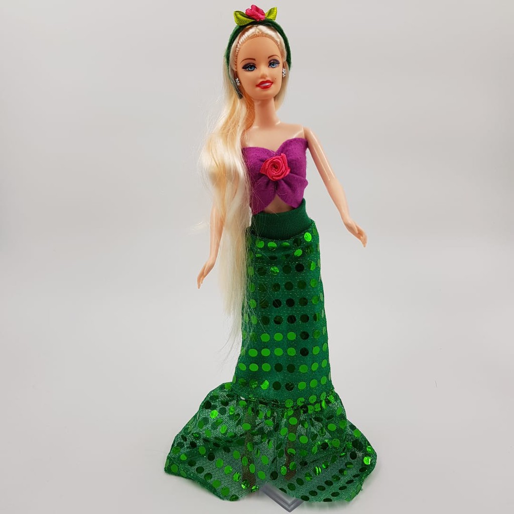 Roupa de boneca escolar casual para bonecas americanas de 45,72 cm  (conjunto de 5 peças) – Roupas de fantasia incluem camisa, saia, sapatos,  mochila e faixa de cabelo : : Brinquedos e Jogos