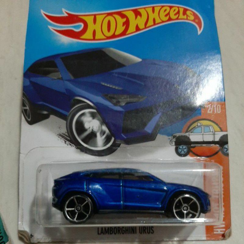 Lamborghini Urus - Carrinho - Hot Wheels - Lamborghini - 7/8 em Promoção na  Americanas