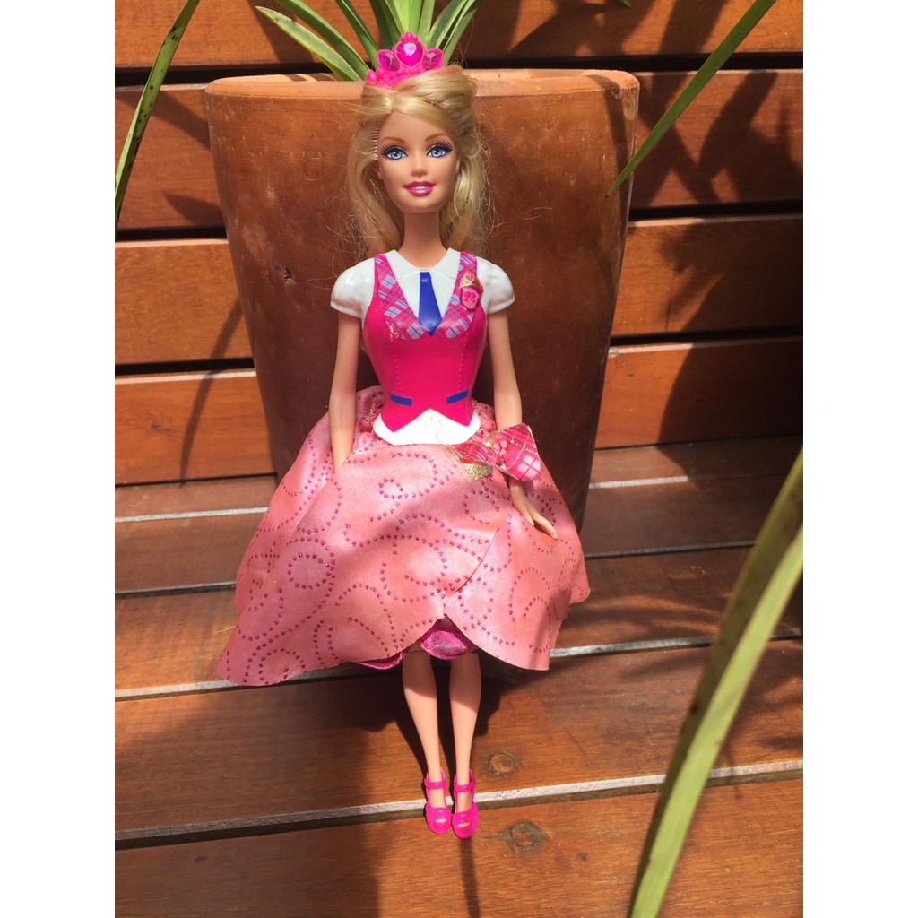 Boneca Barbie Escola de Princesas