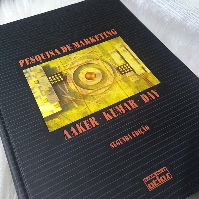 Livro Pesquisa de Marketing 2ª Edição Capa Dura Tamanho album Aaker ...