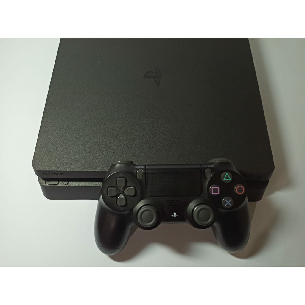 Ps4 500 GB na cx completa com controle psn 10 meses pra baixar