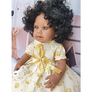 Bebê reborn morena com cabelo cacheado!! Com pelúcia rena! Mamadeira e  chupeta de pérola frete grátis para todo o Brasil!! ⠀ ⠀ 💟 100% de silicone  vinil,, By Casa Boneca