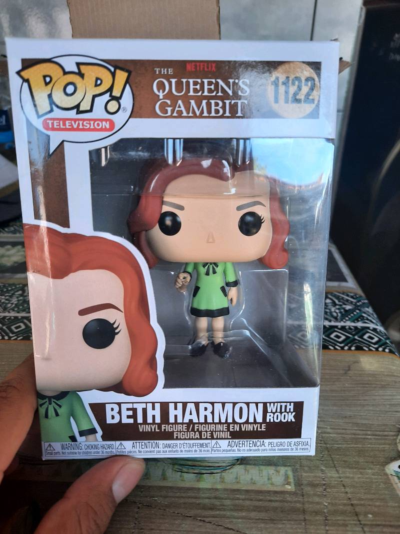 POP! Television The Queen's Gambit - Beth Harmon with Rook #1122