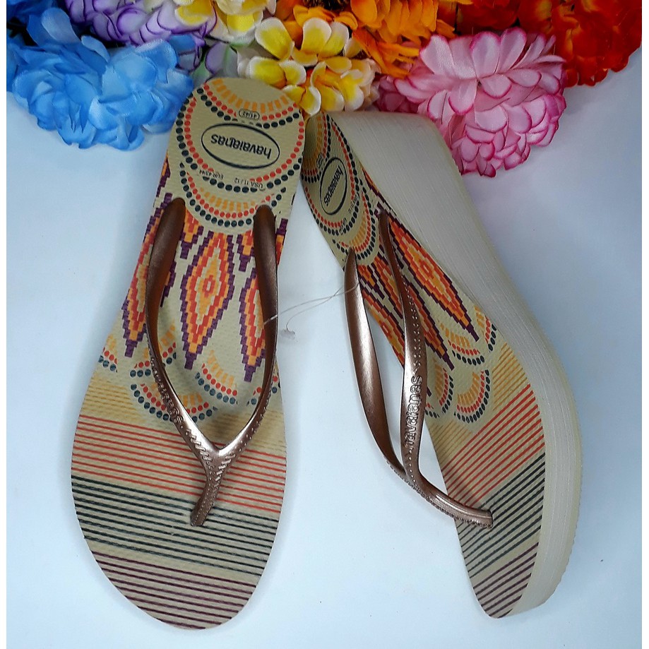 Havaianas high fashion print store