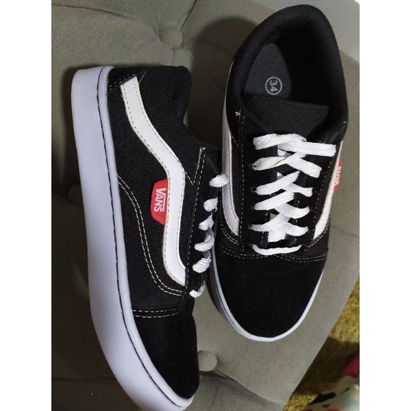 Tenis vans preto com best sale listra branca