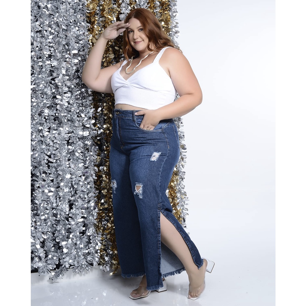 Calça Plus Size Jeans com Fendas nas Laterais