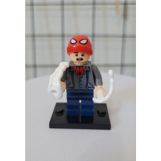 Minifigura Compatível lego Ler e Colorir + Miniatura Homem Aranha em  Promoção na Americanas