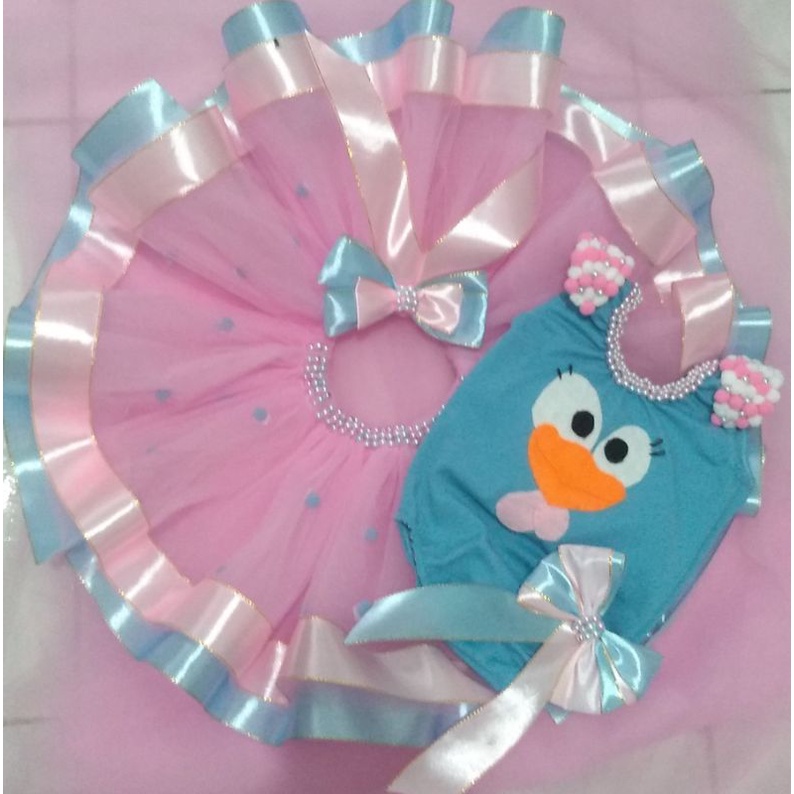 Roupa para aniversario da best sale galinha pintadinha