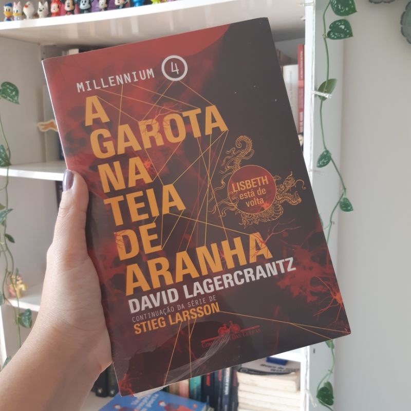  A Garota Na Teia de Aranha (Em Portugues do Brasil):  9788535926101: _: Books