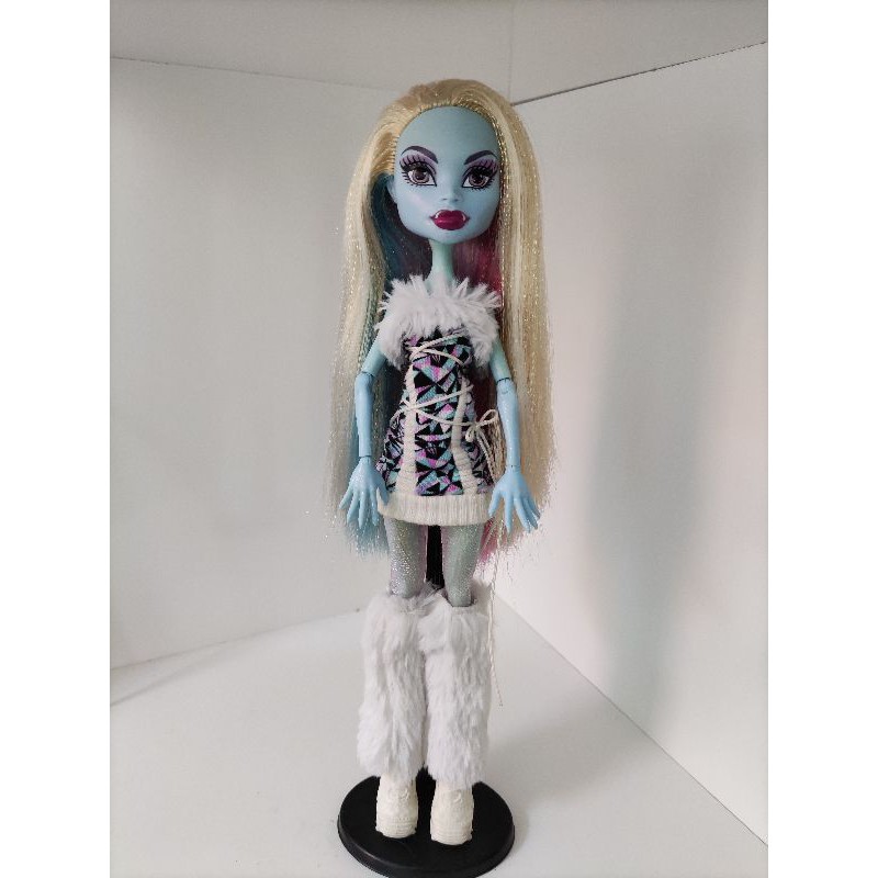 Boneca Monster High Abbey Basica