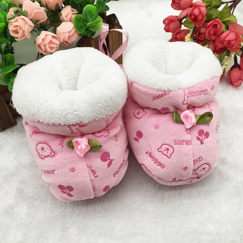 Pantufa de bebê forrada com lã de ovelha (sherpa)