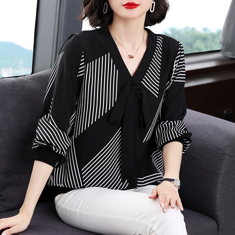 Blusa Feminina De Chiffon / Manga Longa / Gola V / Plus Size / Folgada / Preta / M A 4xg