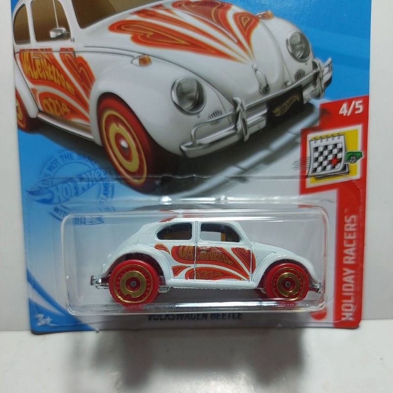Volkswagen Beetle Love 2021 Holiday Racers 4/5 Hot Wheels