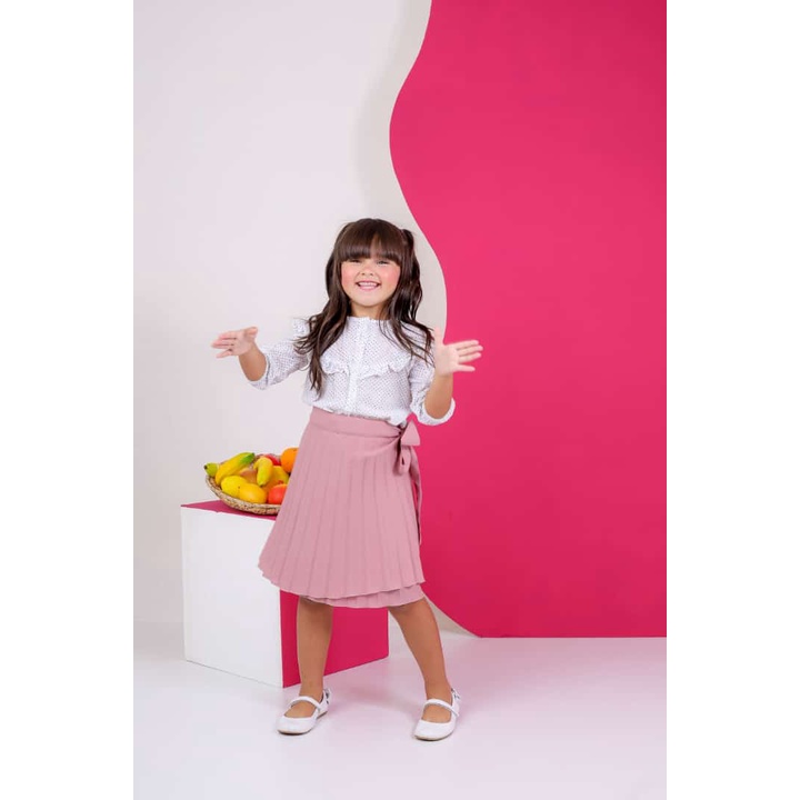 Saia plissada hot sale infantil preta