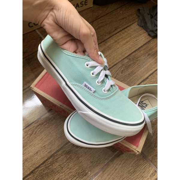 Tênis da store vans verde água