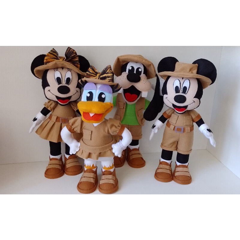 Safari mickey hot sale plush