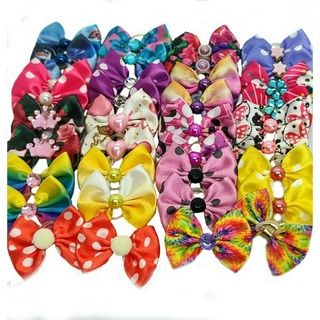 kit com 50 lacinhos pet M cetim estampado, laços para banho e tosa