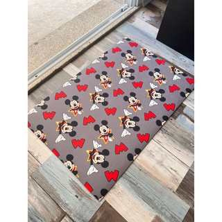 Tapete antiderrapante capacho - Mickey Mouse cinza
