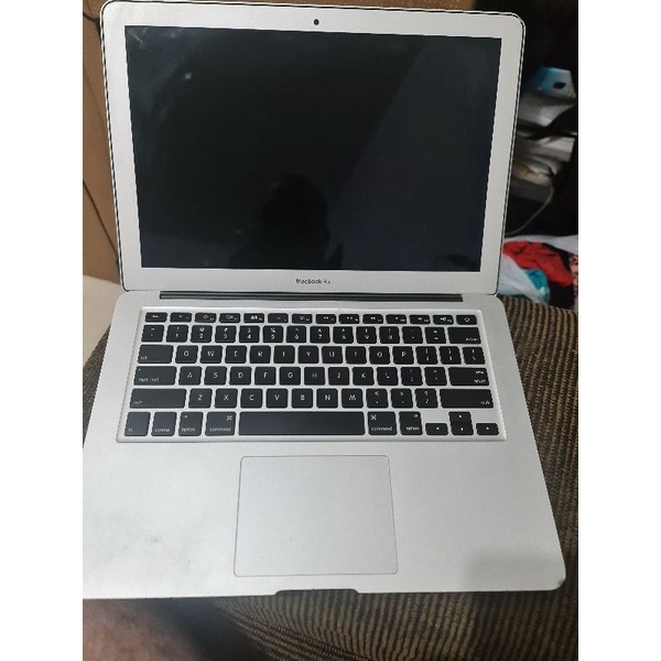 Apple macbook Air 13 A1466 mid 2017 i5/8gb/128ssd top.