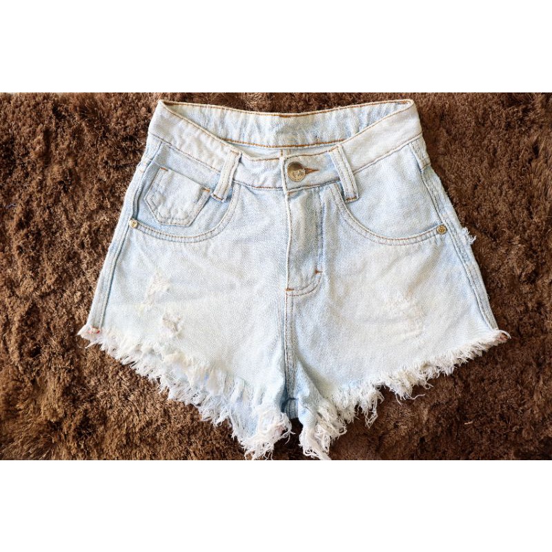 Short jeans feminino cintura alta, destroyed azul claro, tamanho