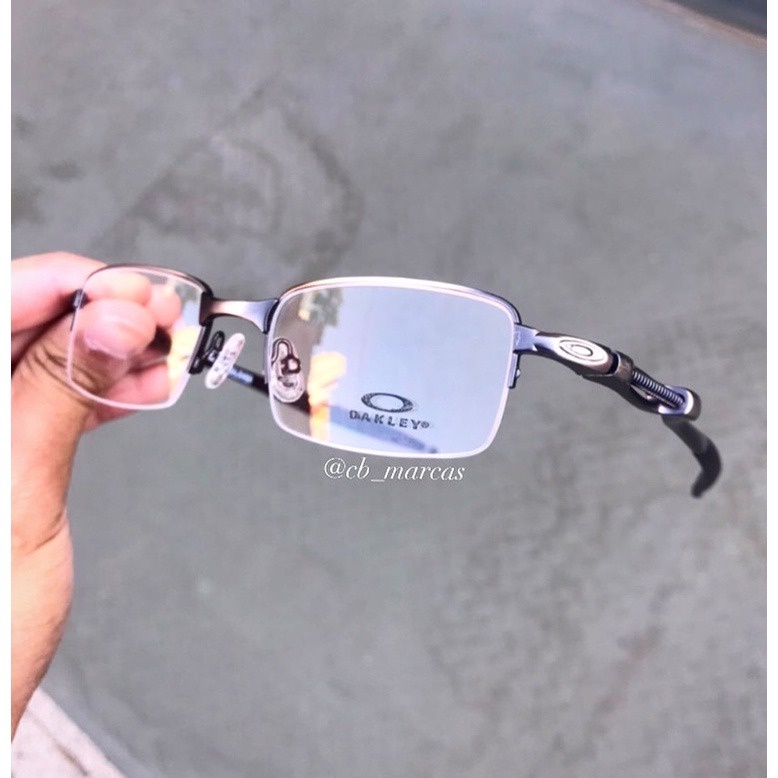 Lupa de descanso com molinha Oakley