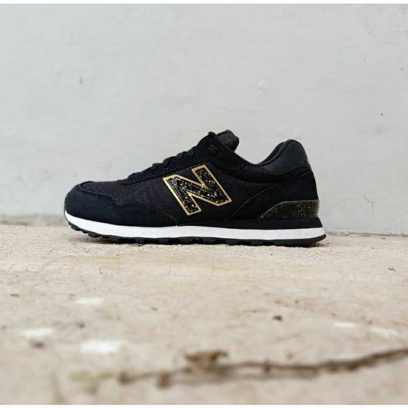 New balance 373 outlet preto e dourado