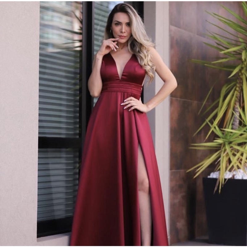 Vestido de festa hot sale marsala com fenda