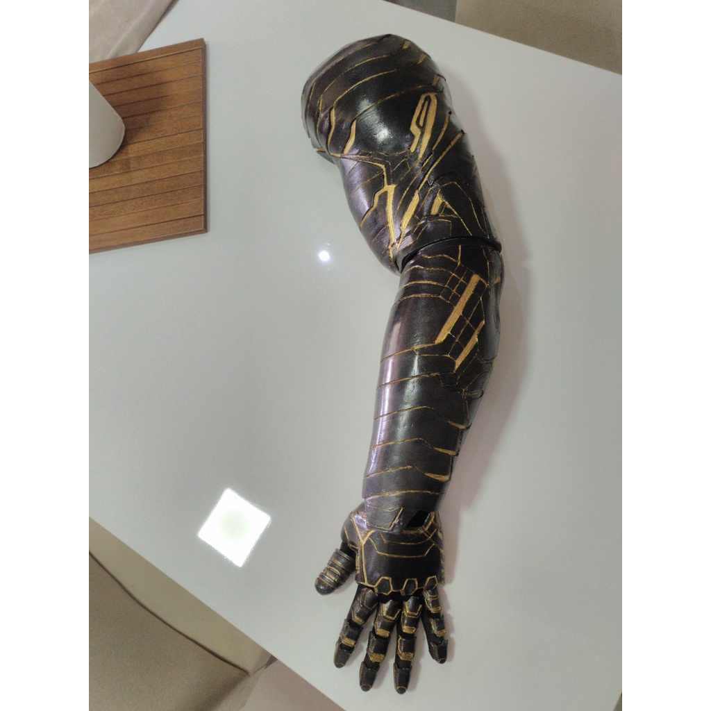 Braço Wakanda Soldado Invernal/Lobo Branco