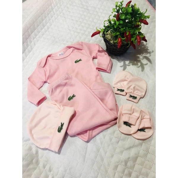 kit Lacoste para bebê menina