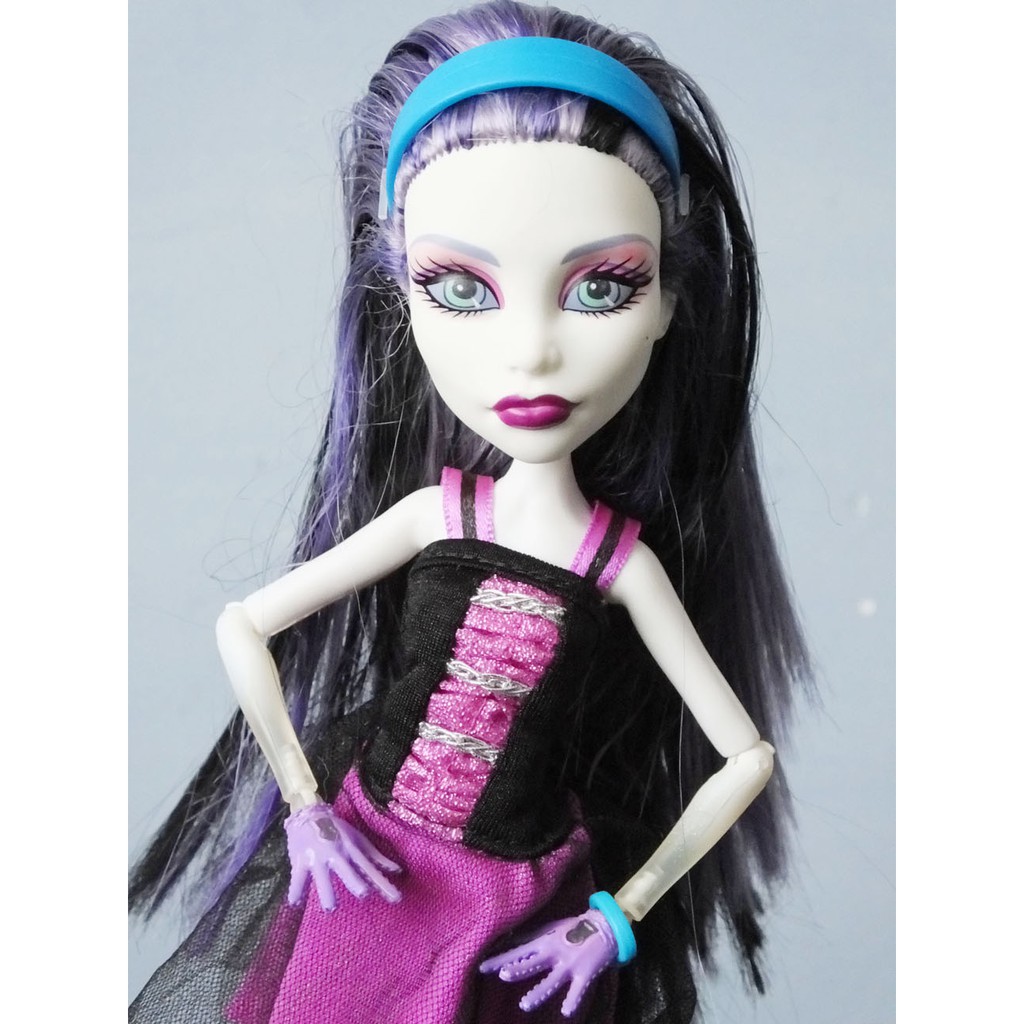 Boneca Monster High Spectra Vondergeist Assombrada - Mattel em Promoção na  Americanas