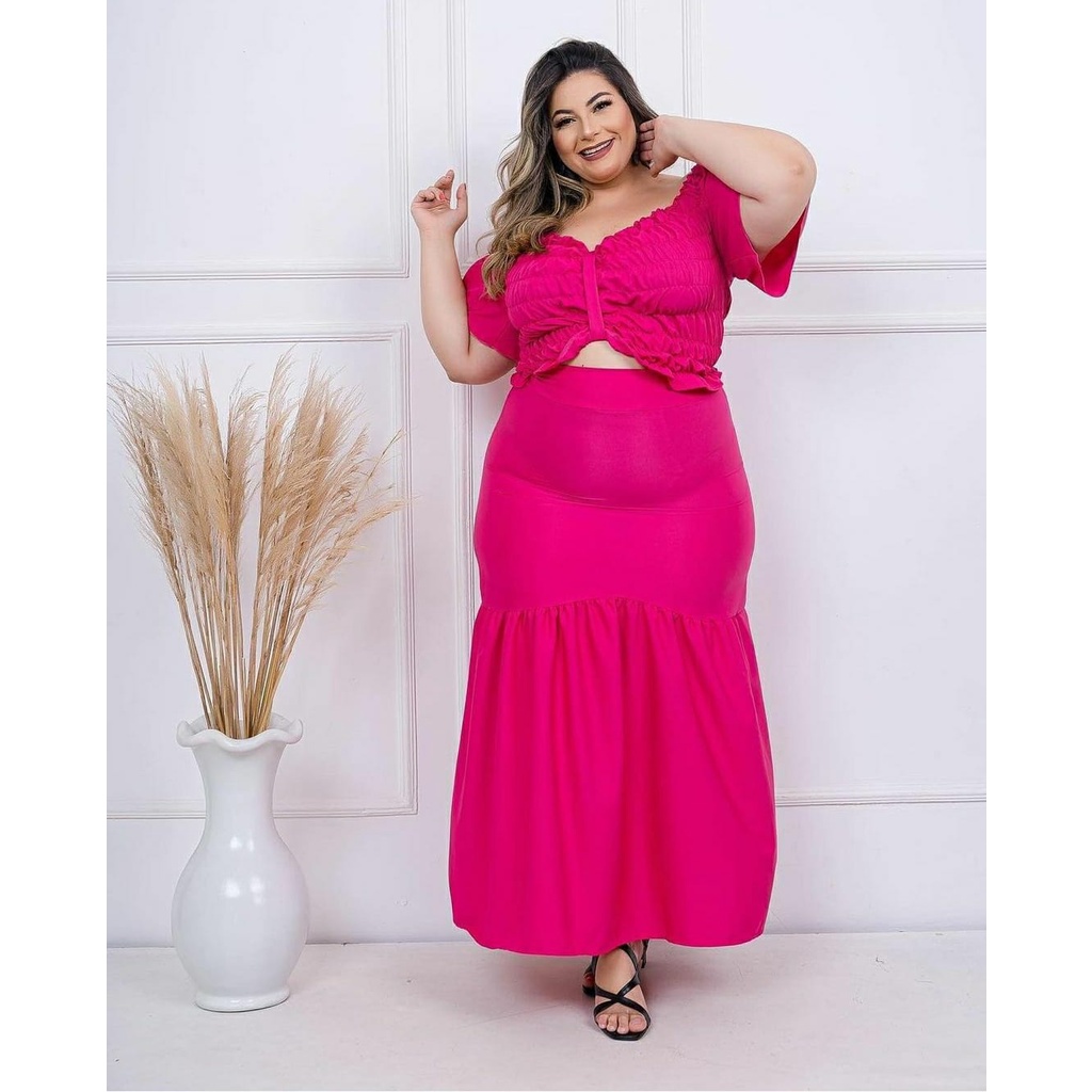 Cropped e saia store longa plus size