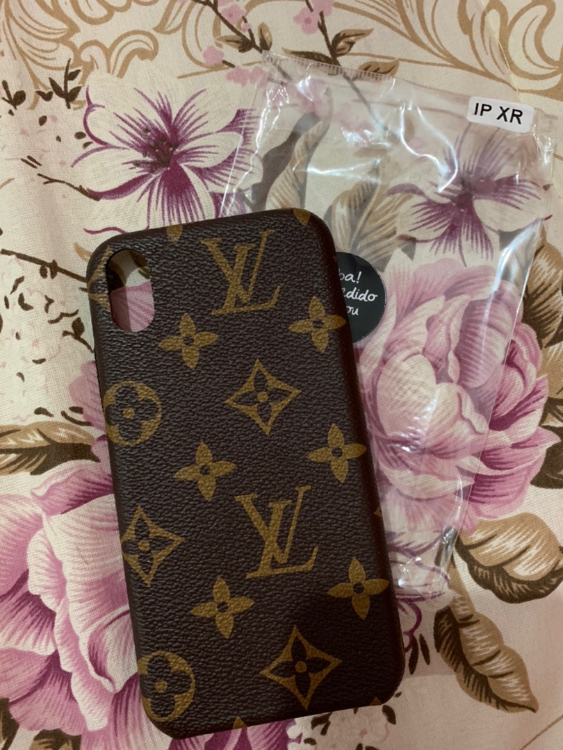 Capa Case Louis Vuitton iPhone x/xs Com Porta Cartão em Promoção na  Americanas