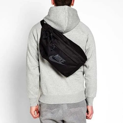 Tech hip pack sales nike