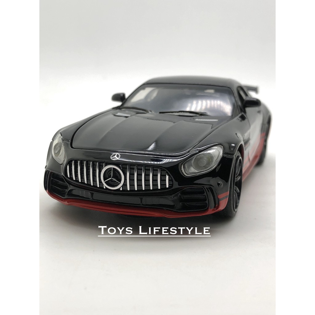 Diecast mercedes benz new arrivals