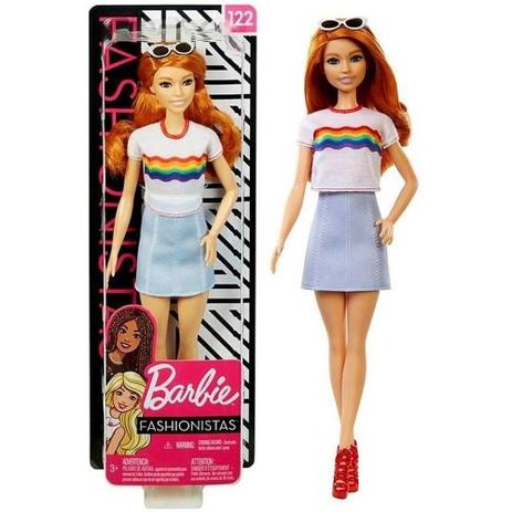 BONECA BARBIE DÁ PRESENTE PARA SUA AMIGA 