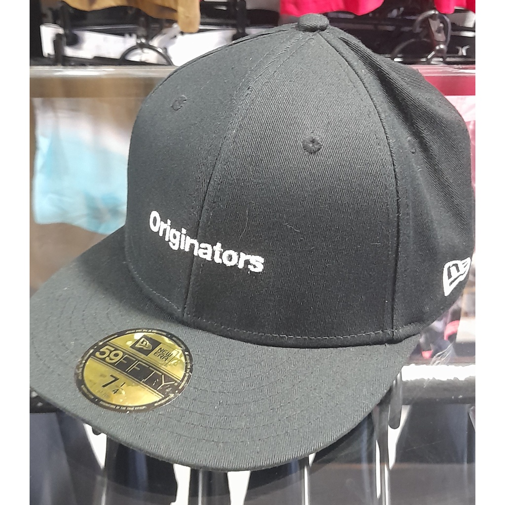 Boné New Era Preto Fechado Original | Shopee Brasil