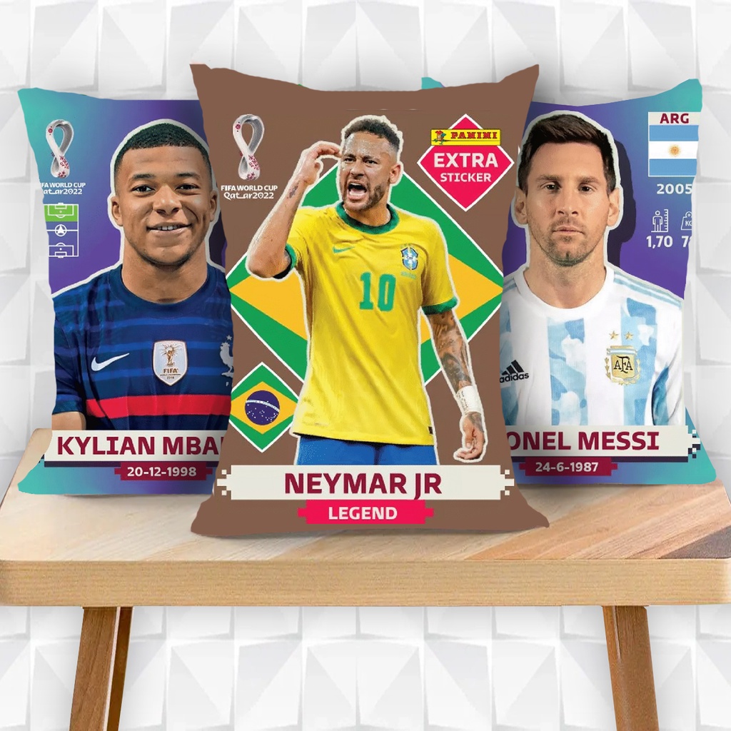 Lote com 4 Figurinhas Extras Legend Bronze (Neymar + Messi + CR7 + Mbappé)  da Copa do Mundo do Qatar 2022 - Itens de Coleção Difíceis