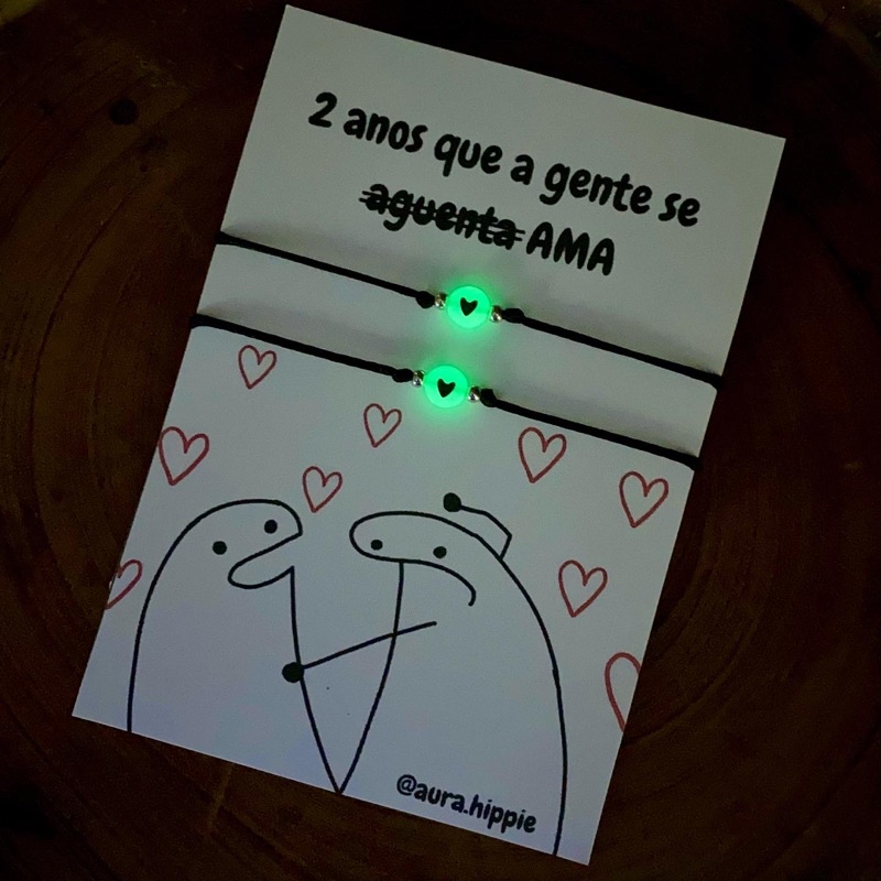 Cartela Com 2 Pulseiras De Amizade / Casal - Meme Eu Te Amo