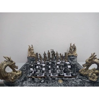 jogo de xadrez medieval tematico dragão preto prata com dourado