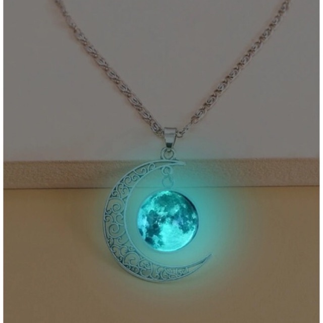 Colar Lua Brilha no Escuro Presente | Shopee Brasil