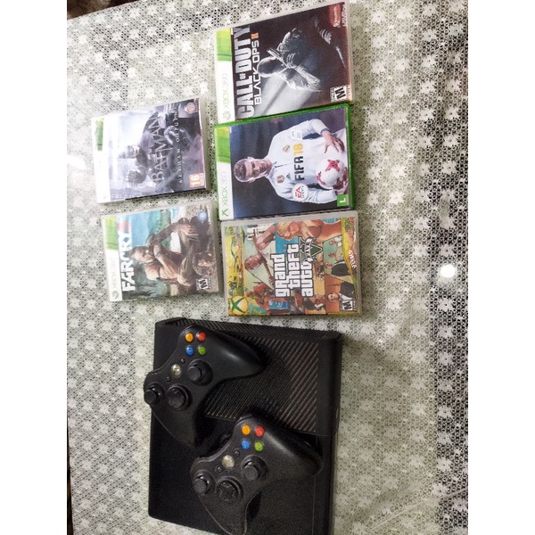 Console Xbox 360 Fat Branco 60Gb Desbloqueio RGH c/ Controle - Microsoft -  Gameteczone a melhor loja de Games e Assistência Técnica do Brasil em SP