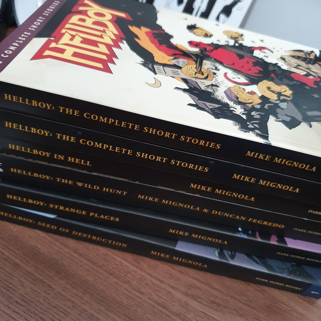 Hellboy Omnibus 1, 2, 3 e 4 The Complete Short Stories 1 e 2 Hellboy Omnibus 1, 2, 3 e 4 The Complete Short Stories 1 e 2
